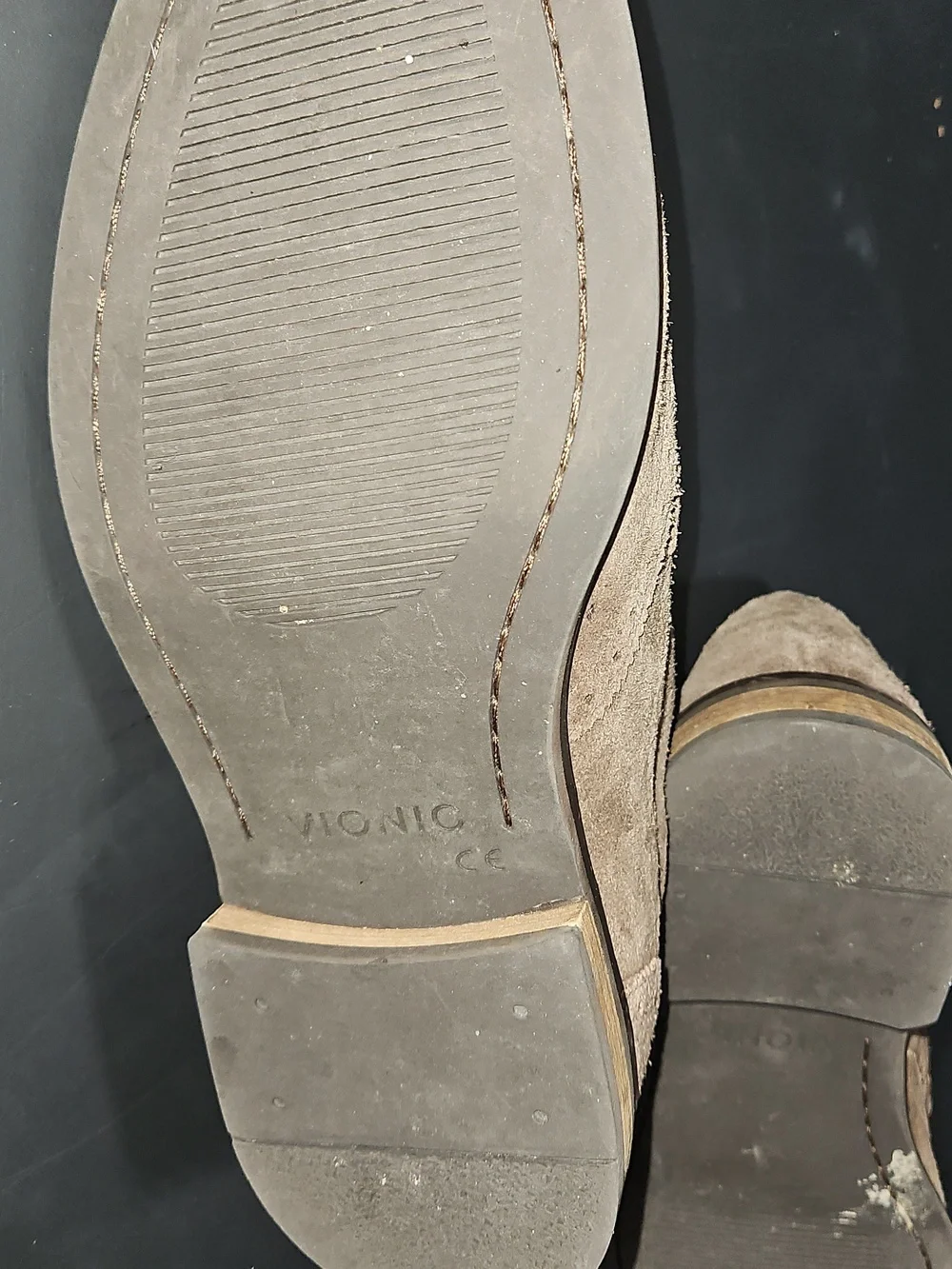 Vionic Men's Suede Lace-Up Oxfords in Taupe Brown Size 10.5